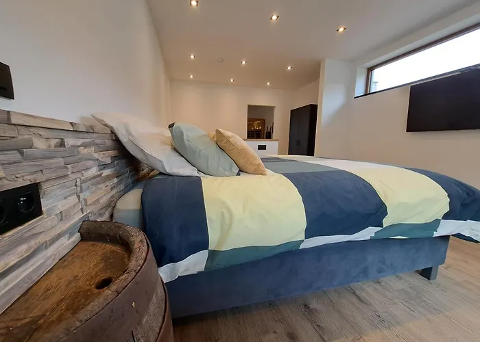 Amikalement Votre - 2 Personnes * La-Roche-en-Ardenne